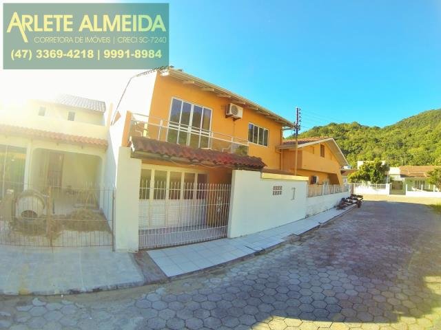 Casa – Porto Belo SC